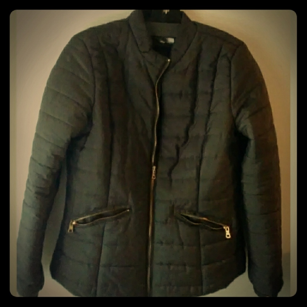 Charlotte russe olive green puffer jacket size sm